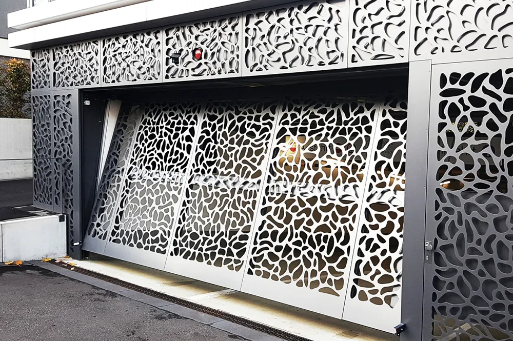 Fasadna vrata